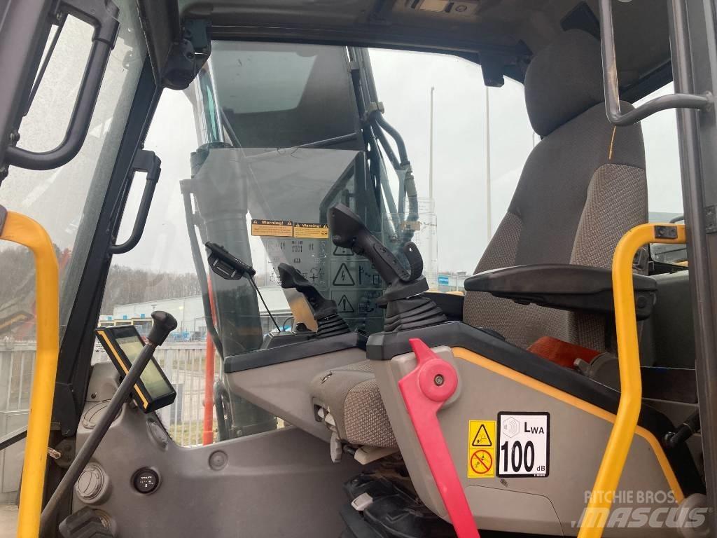 Volvo EC 140 EL Excavatoare pe șenile
