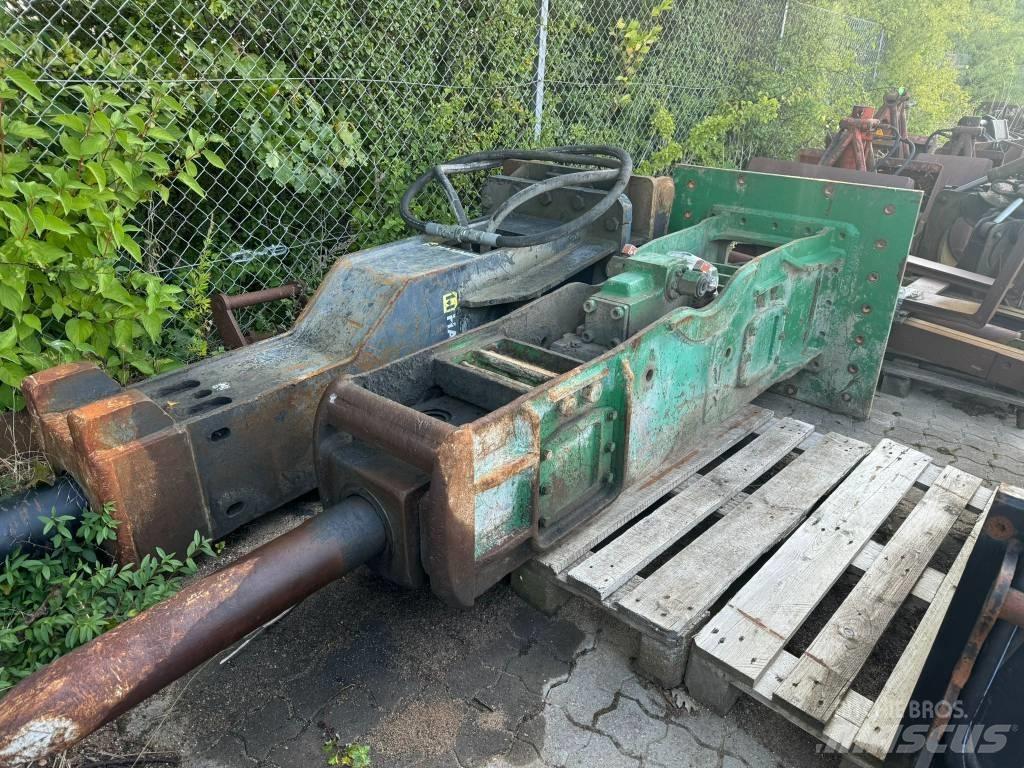 NPK E 213 Ciocane / Concasoare
