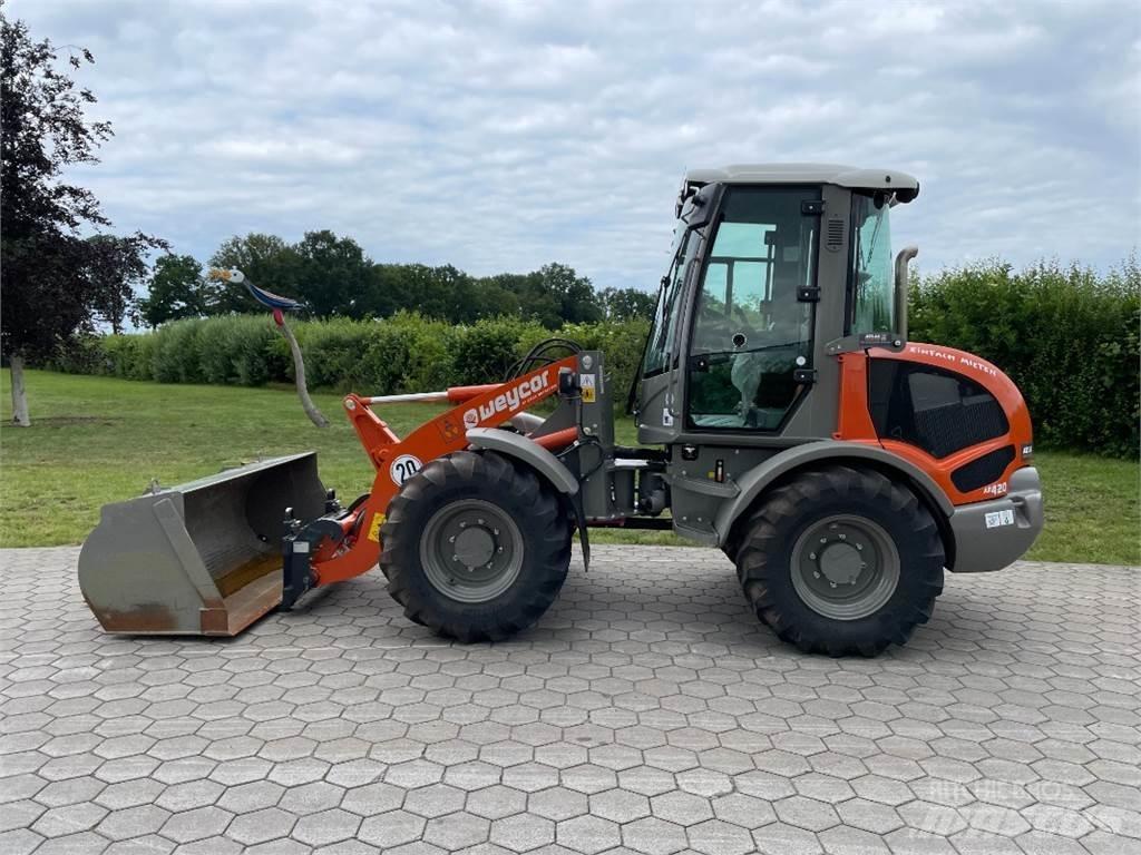 Atlas AR420SL Incarcator pe pneuri
