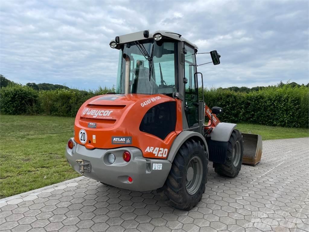 Atlas AR420SL Incarcator pe pneuri