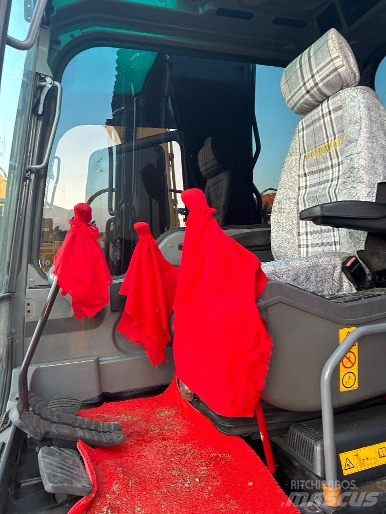 Volvo EC 210 Excavatoare pe șenile
