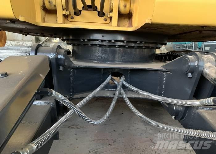 Komatsu PC138 Excavatoare pe șenile
