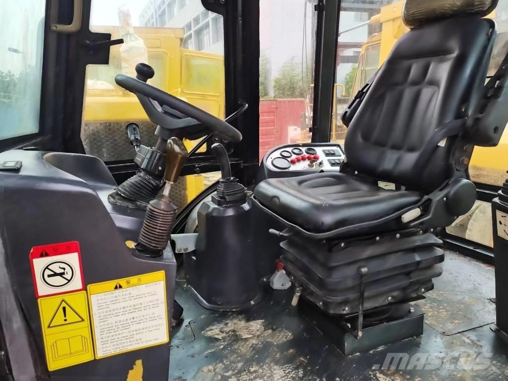 CAT 420F Buldoexcavatoare