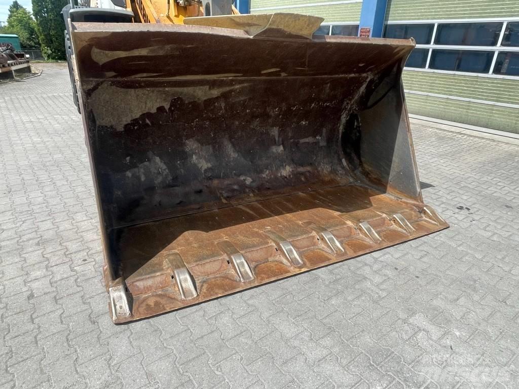 Liebherr L 576 Incarcator pe pneuri