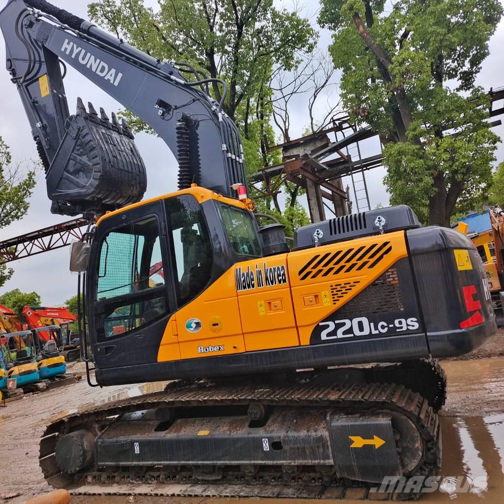 Hyundai 220LC-9S Excavatoare pe șenile

