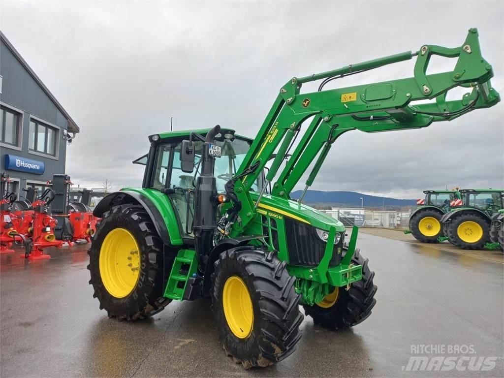 John Deere 6090M Tractoare