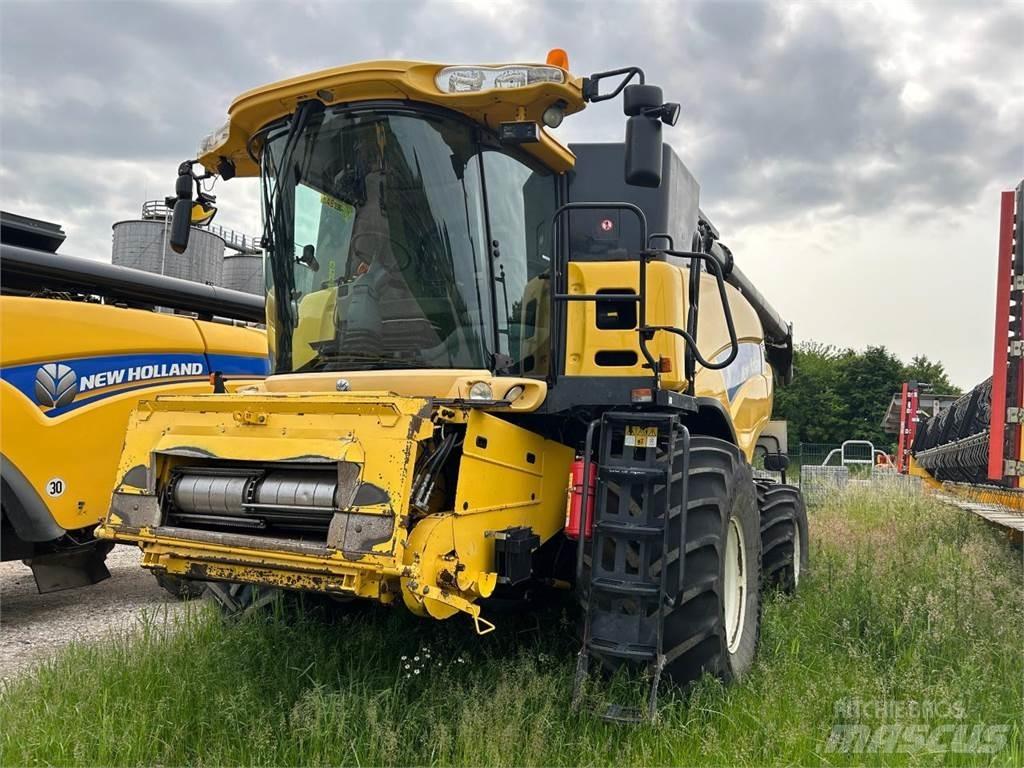New Holland CR 980 Combine de secerat