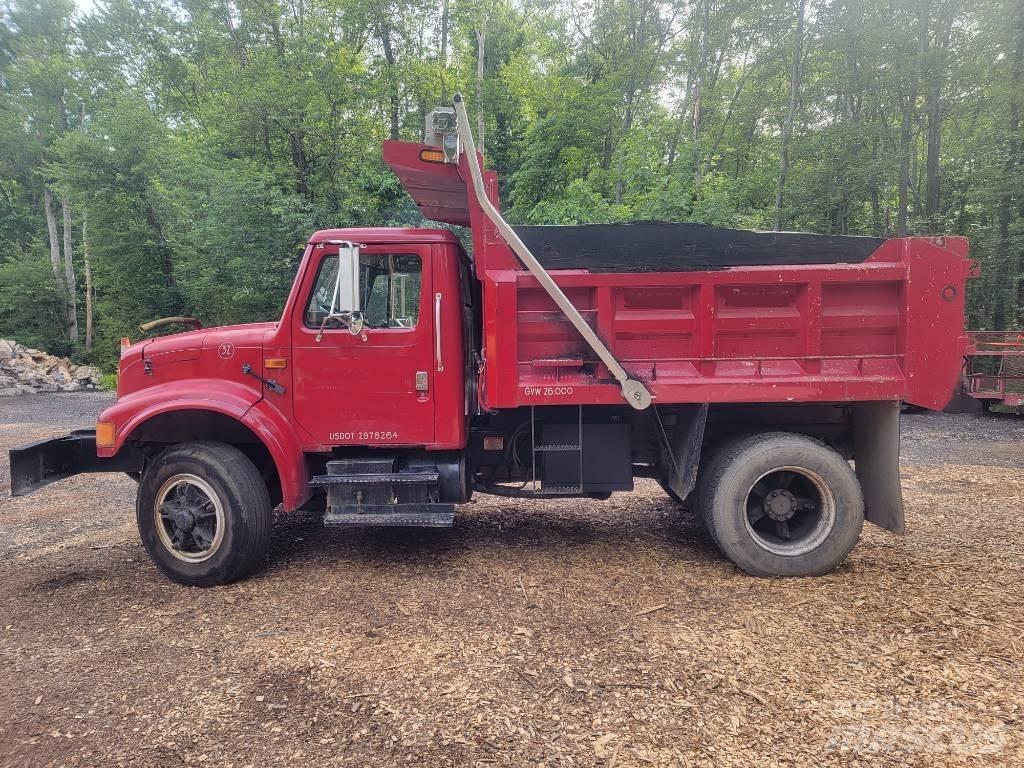 International 4900 Autobasculanta