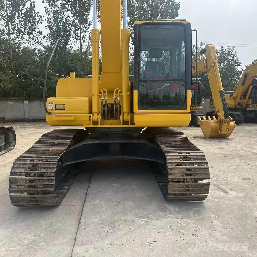 Komatsu PC 200-7 Excavatoare pe șenile
