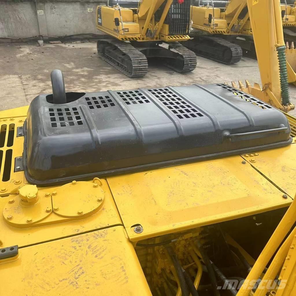 Komatsu PC 200-7 Excavatoare pe șenile
