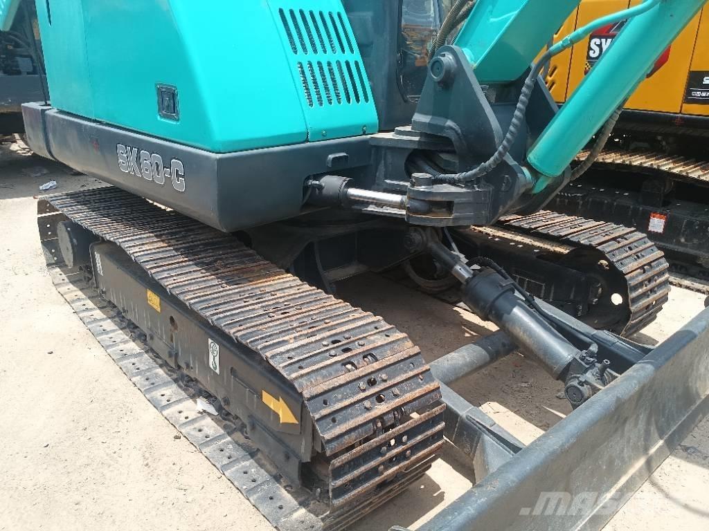 Kobelco SK 60 Excavatoare pe șenile

