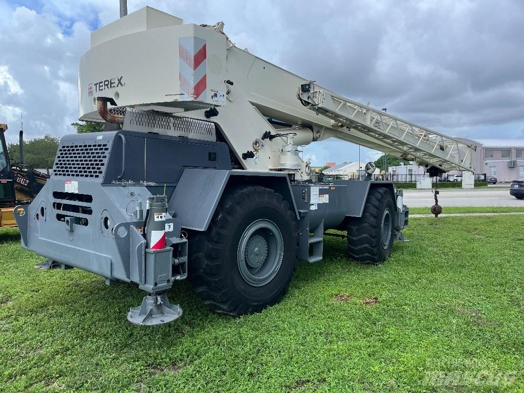 Terex RT 230-1 Macara teren accidentat