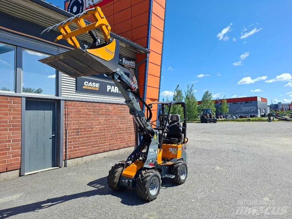 GiANT 1200 Tele Multi purpose loaders