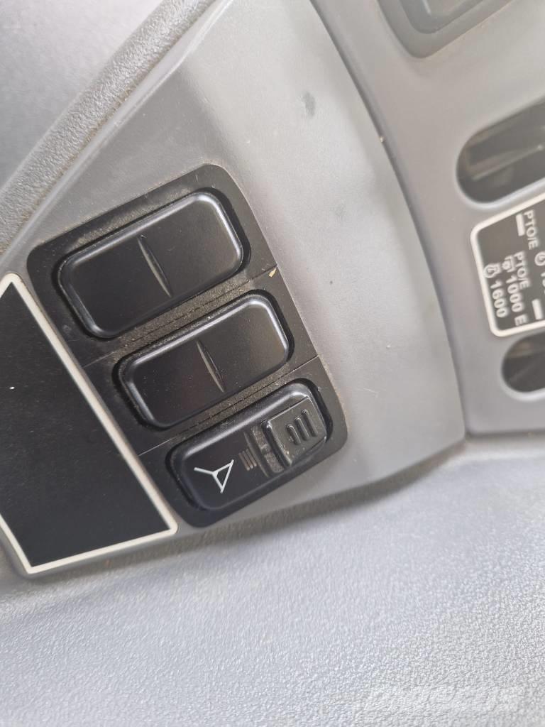 Kubota M7132 KVT Tractoare