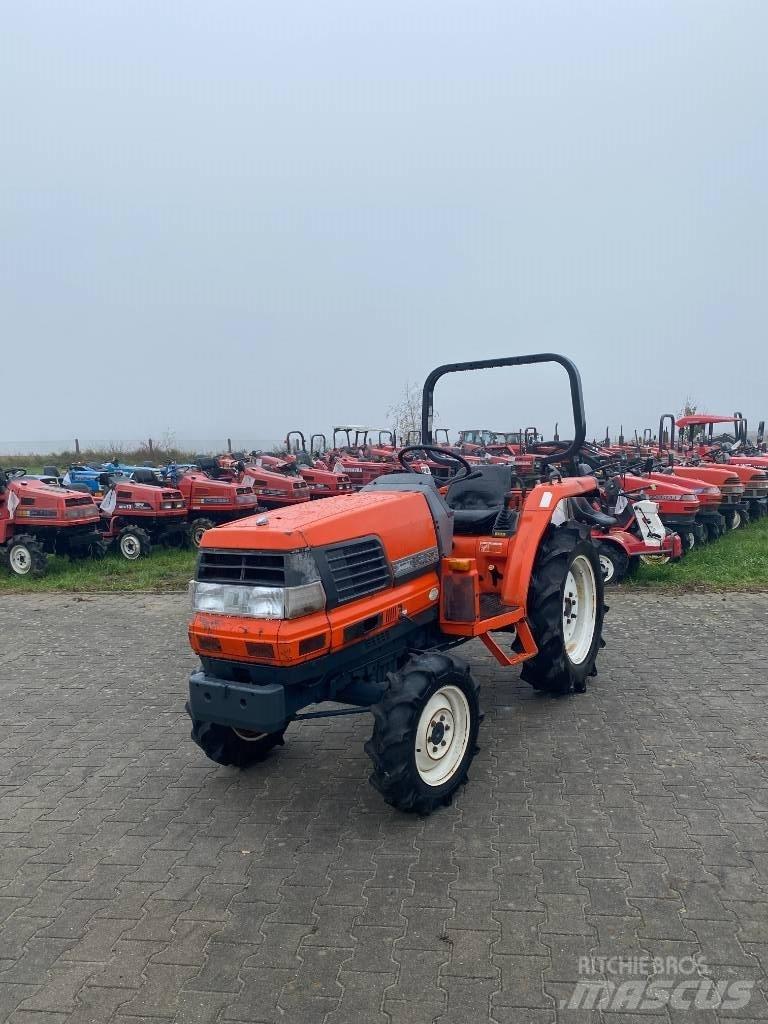 Kubota GL 220 Tractoare compacte