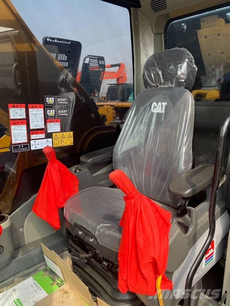 CAT 336D2 Excavatoare pe șenile

