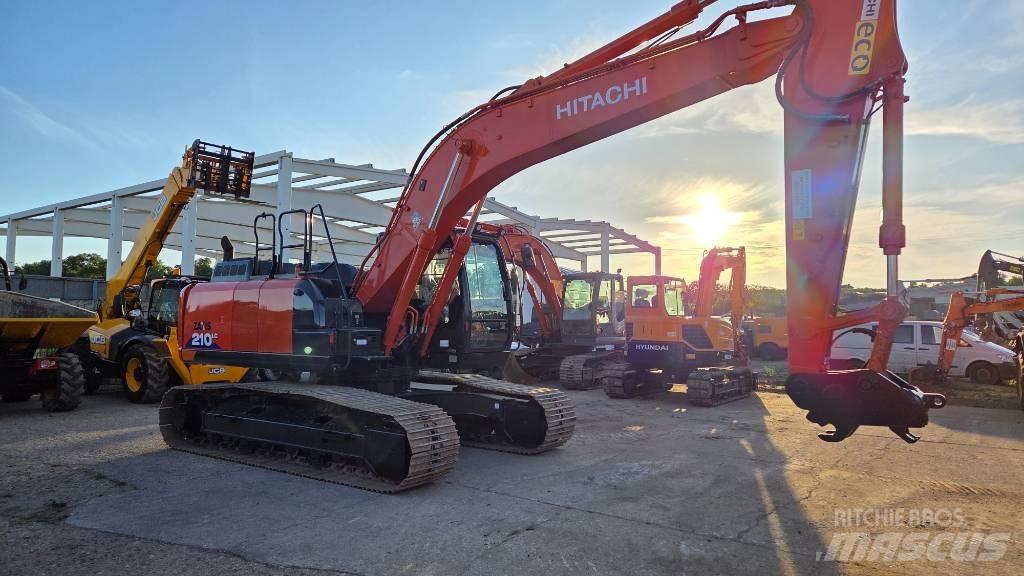 Hitachi ZX 210 Excavatoare pe șenile
