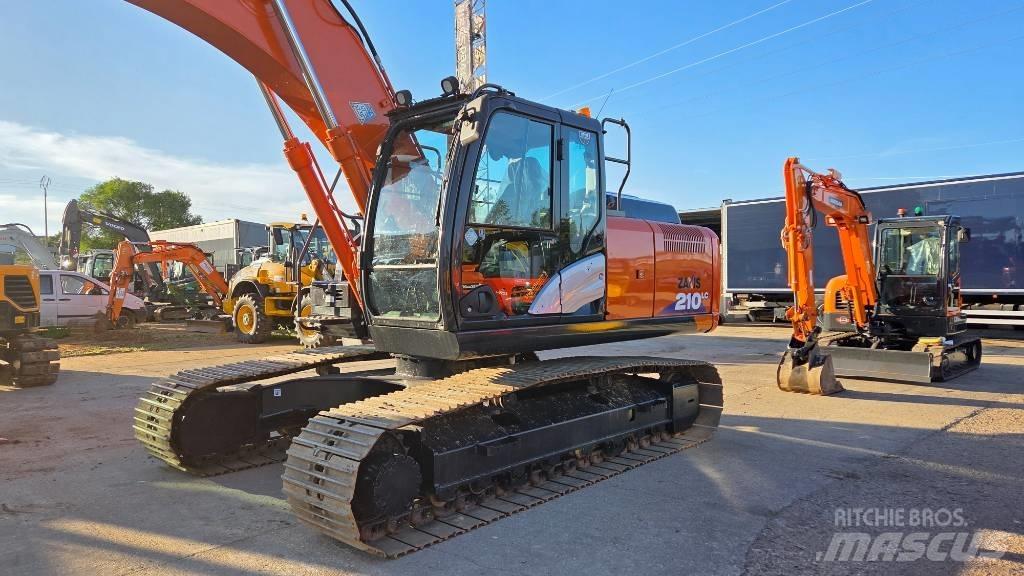 Hitachi ZX 210 Excavatoare pe șenile
