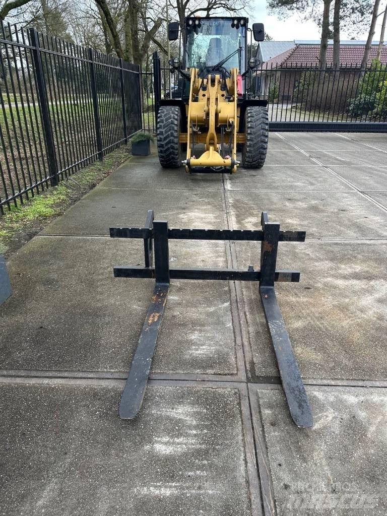 CAT 908 forks Furci