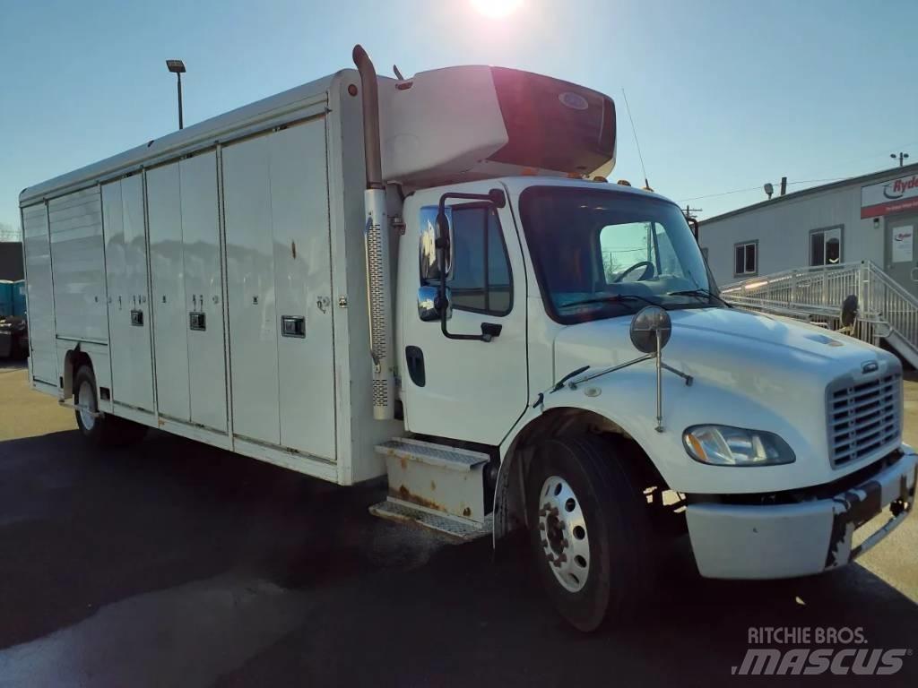 Freightliner M2 Camioane transport bauturi