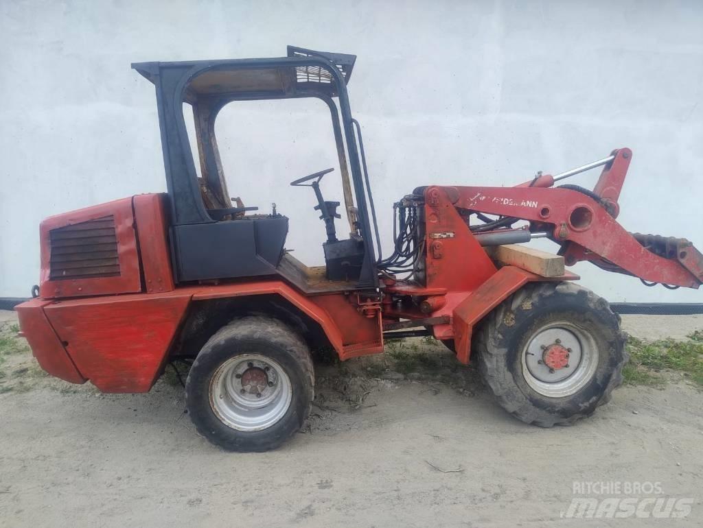 Weidemann 3006 Parts Incarcator pe pneuri