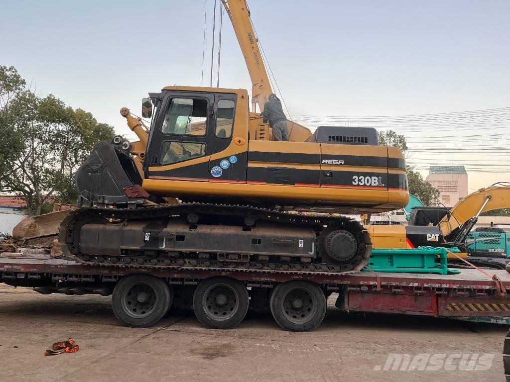 CAT 330 B L Excavatoare pe șenile
