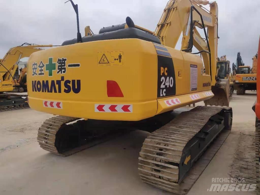 Komatsu PC 240 Excavatoare pe șenile
