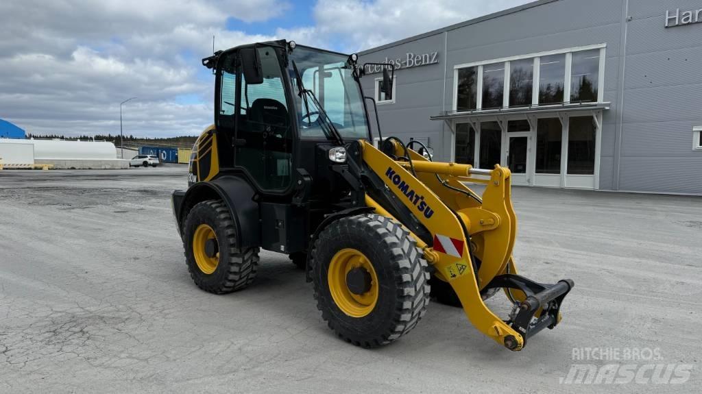 Komatsu WA 80 M Incarcator pe pneuri