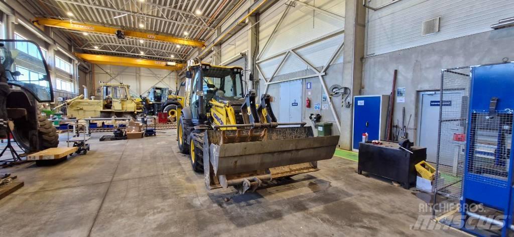 Komatsu WB 93 R Buldoexcavatoare