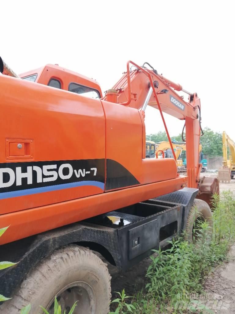 Doosan DH 150 W-7 Excavatoare pe șenile
