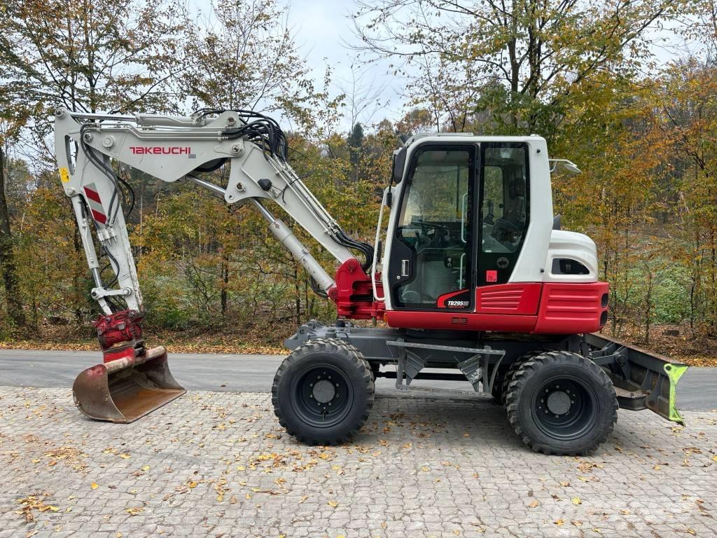 Takeuchi TB 295 W Excavatoare cu roti
