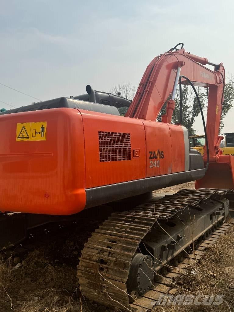 Hitachi ZX 240 Excavatoare pe șenile
