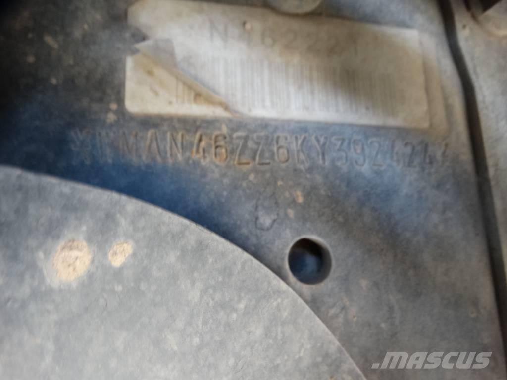 MAN 26.320 6x2-4 BL Camion de deseuri