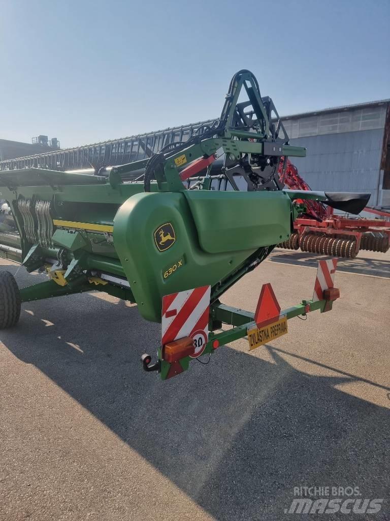 John Deere T 670 i Combine de secerat