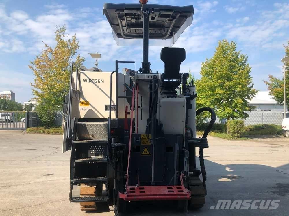 Wirtgen W 100 CFi Utilaje asfalt cu freze reci