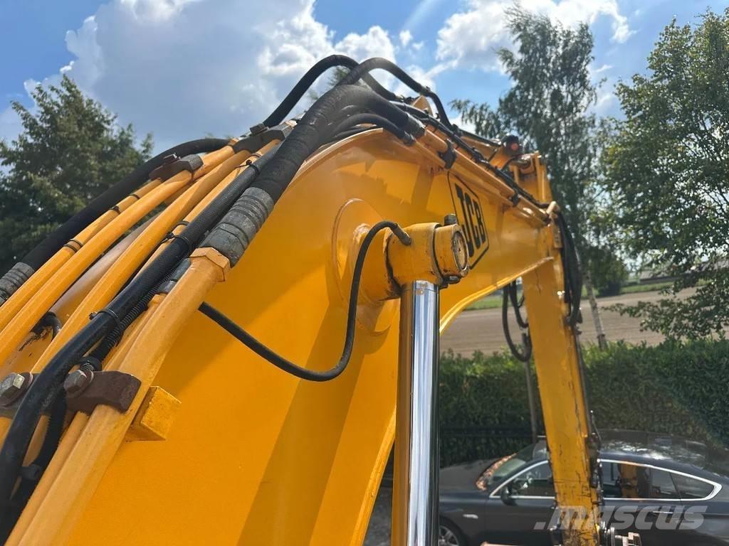 JCB JS190 LC Excavatoare pe șenile
