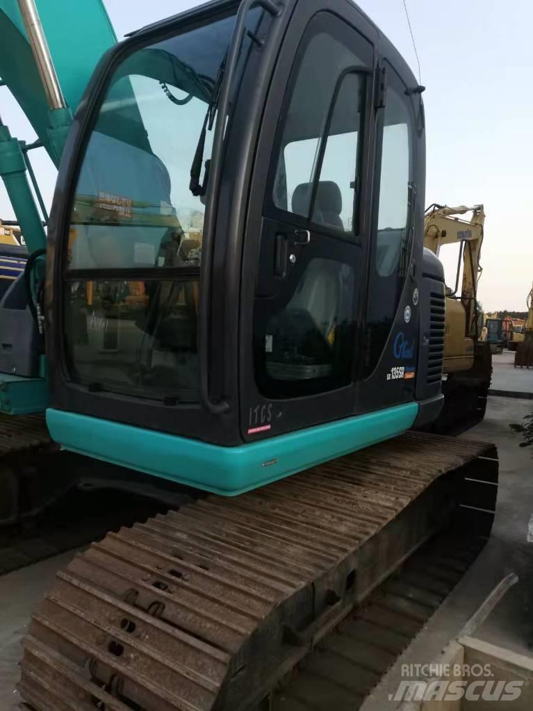 Kobelco SK 135 Excavatoare pe șenile
