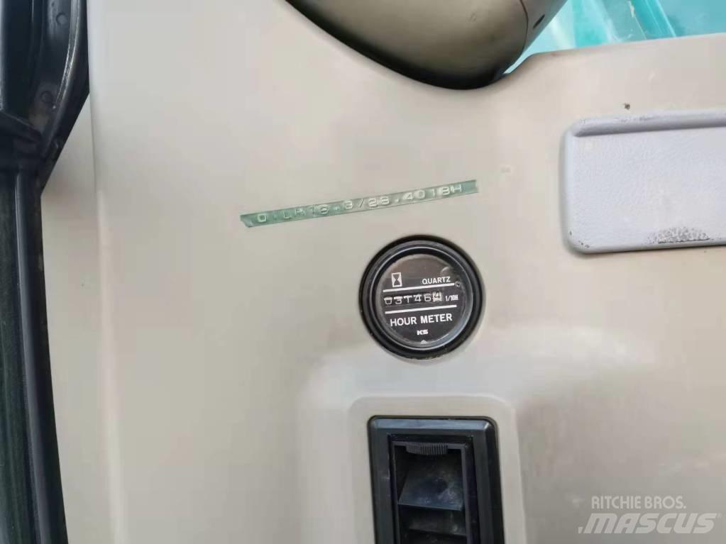 Kobelco SK 135 Excavatoare pe șenile
