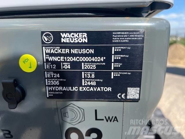Wacker Neuson ET 24 Excavatoare pe șenile
