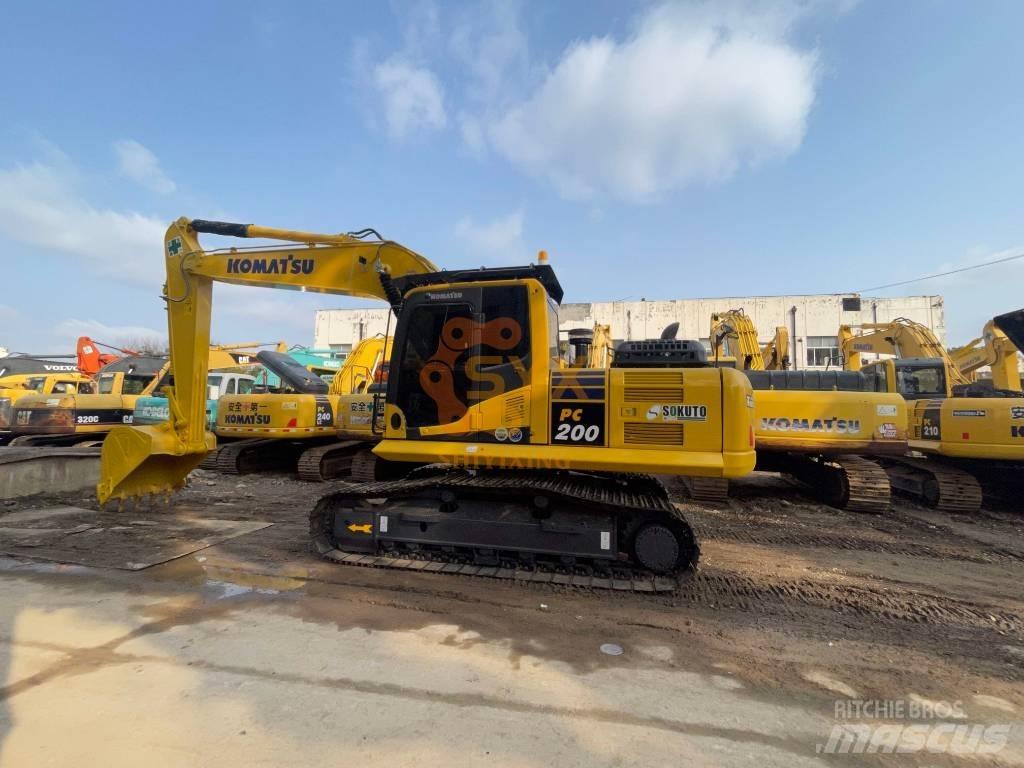 Komatsu PC 200 Excavatoare pe șenile
