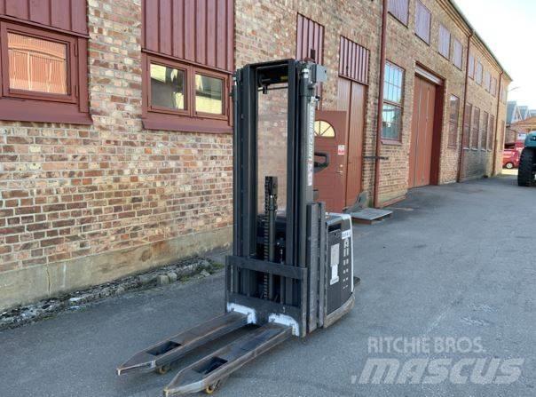 Atlet PSP Transpaleti autopropulsanti