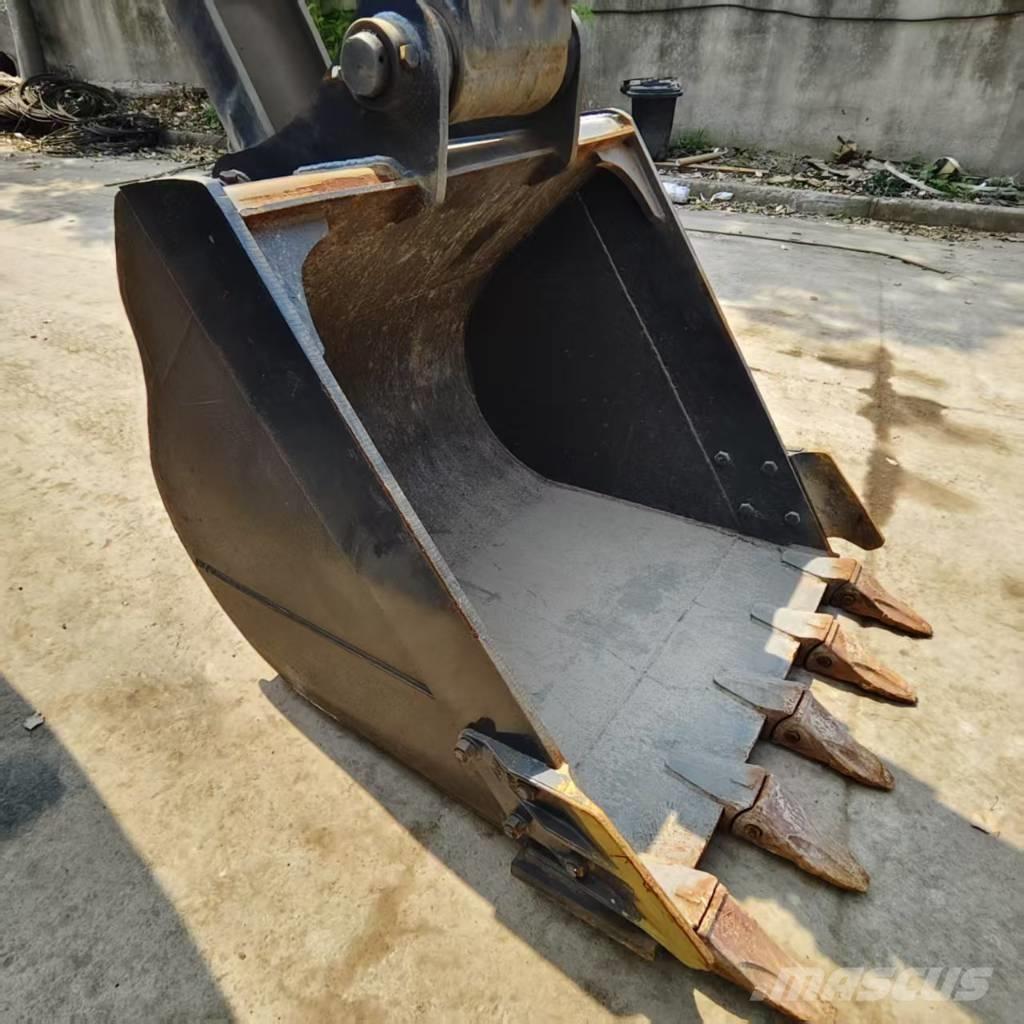 Volvo EC 220 Excavatoare pe șenile
