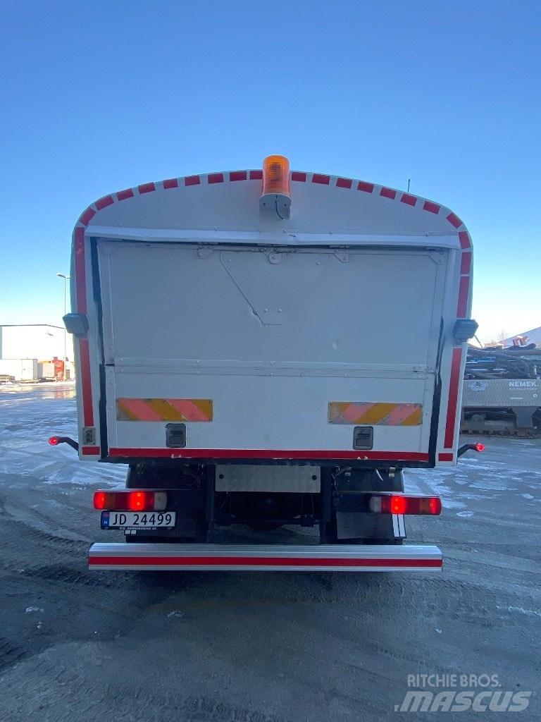 Scania 124 C 360 Cisterne