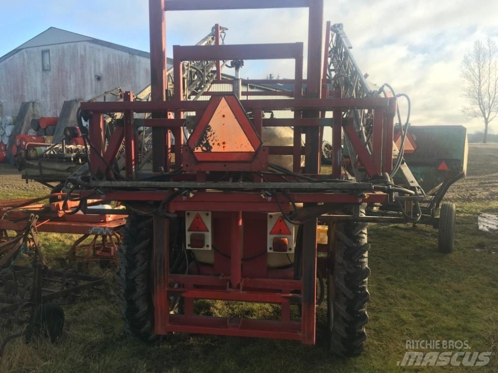 Hardi Trailersprøjte Tractoare agricole sprayers