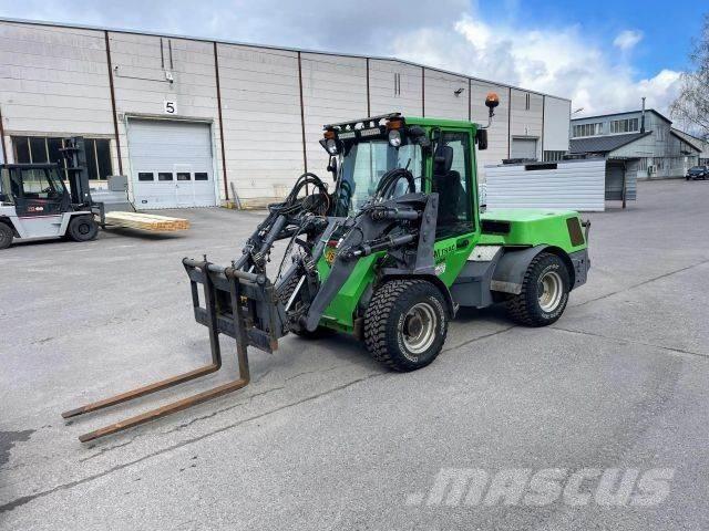 LM Trac 486 Tractoare compacte