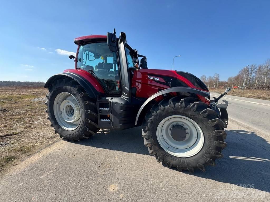 Valtra T255V Tractoare