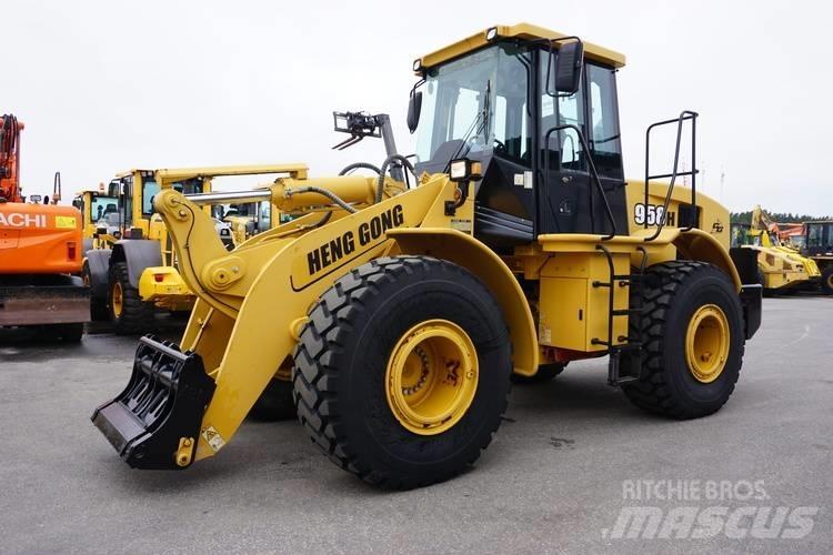 Cheng Gong CG958H Incarcator pe pneuri