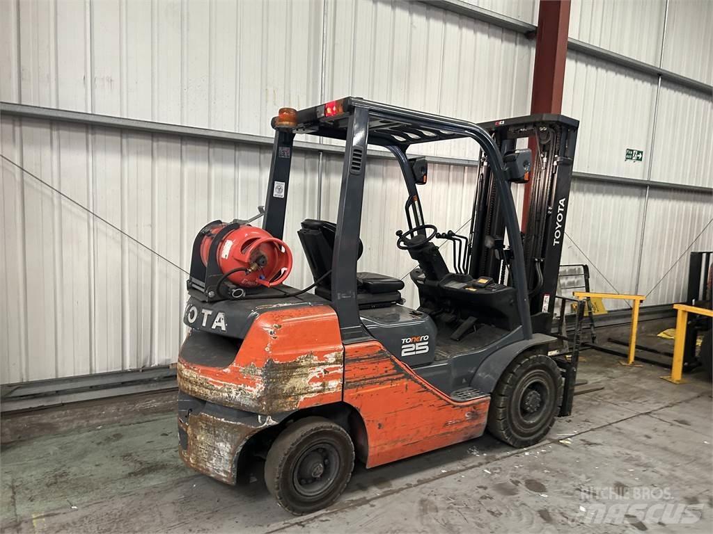 Toyota 02-8FGF25 Stivuitor GPL