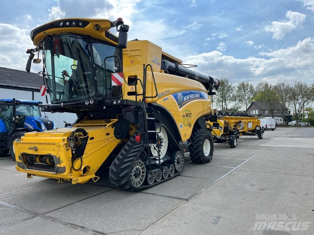 New Holland CR 8.90 Combine de secerat