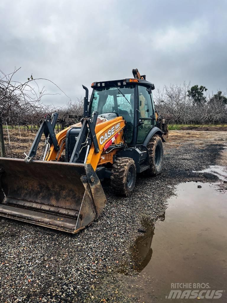 CASE 580 SN Buldoexcavatoare
